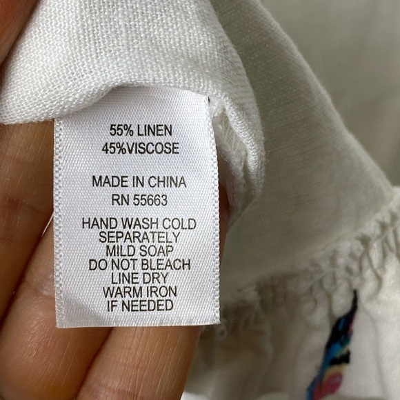 C&C California Cream Bell Sleeve Blouse - Picture 8 of 10